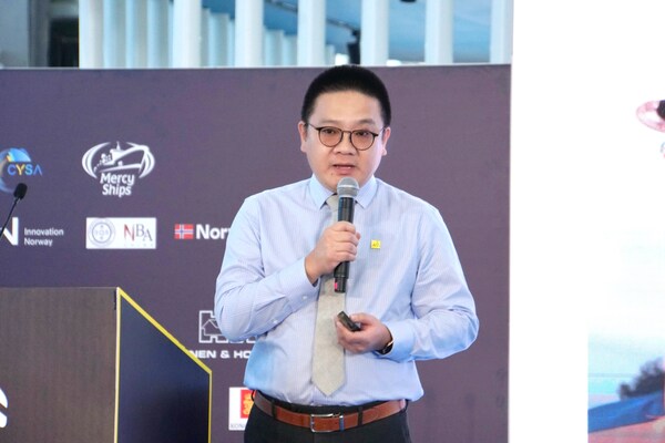 SGS消防科技服务总监毛陈臣在论坛上发表主题演讲 SGS消防科技服务总监毛陈臣在论坛上发表主题演讲