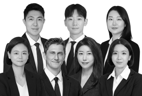 Image courtesy of Nemwark: Front Row L to R: Judy Jang, John Pritchard, Karis Kim, Miji Kyung; Back Row L to R: Leadley Park, Chan Joung, Sienna Ahn.