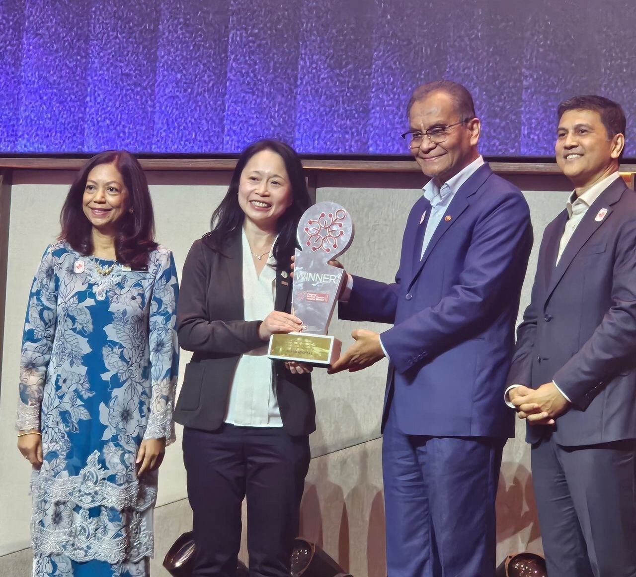 From left to right: Yang Berbahagia Dato' Sri Suriani binti Dato' Ahmad, Secretary-General of the Ministry of Health Malaysia; Ms Lim Kooi Ling, CEO of Island Hospital; Yang Berhormat Datuk Seri Dr Dzulkefly Ahmad, Minister of Health Malaysia; and Mr Suriaghandi Suppiah, CEO of the Malaysia Healthcare Travel Council.