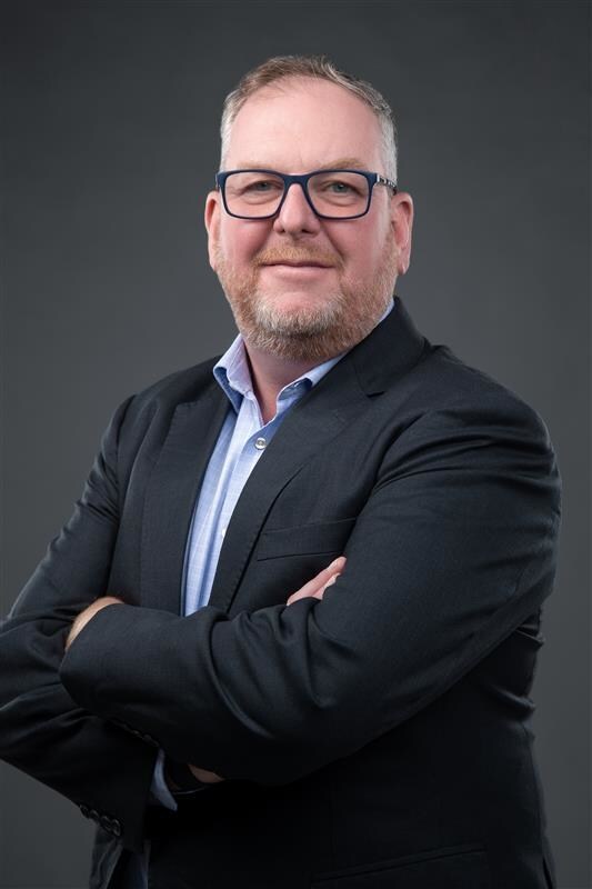 Frontline Performance Group 國際部總裁 Paul McLoughlin Frontline Performance Group 國際部總裁 Paul McLoughlin