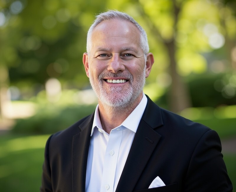 Frontline Performance Group 行政總裁 Geoffrey Toffetti Frontline Performance Group 行政總裁 Geoffrey Toffetti