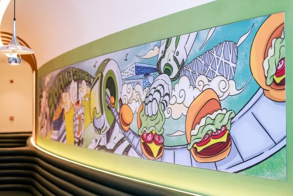 Shake Shack北京大融城店內(nèi)人工智能主題藝術畫作