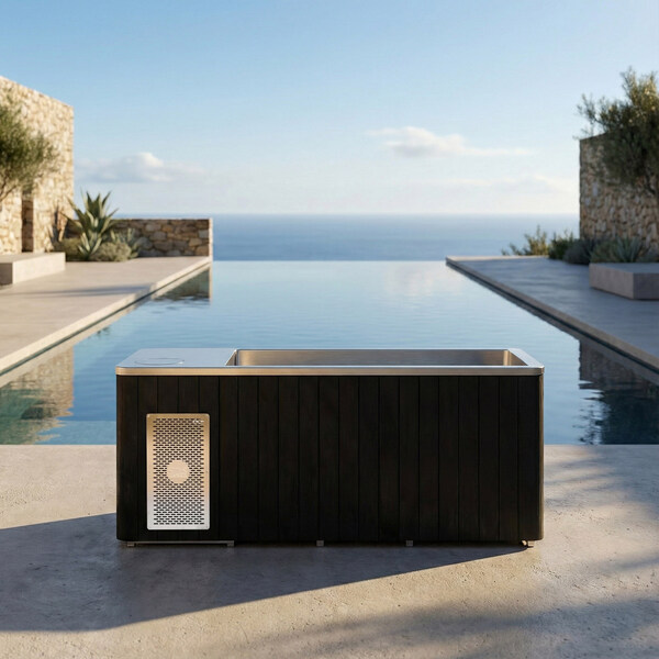 The Black Edition of SDS Australia's forthcoming 'Eira' Canadian Cedar Ice Bath