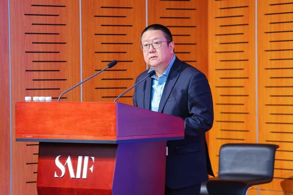 上海国际并购研究中心副理事长、高金校友总会荣誉会长王建郡发言 上海国际并购研究中心副理事长、高金校友总会荣誉会长王建郡发言