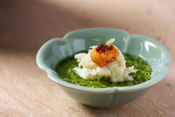 薺菜芙蓉海膽蒸龍蝦